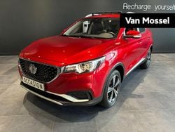 Rood Gebruikt 2021 MG ZS Luxury Sedan | € 16.495 (Eerlijke prijs)