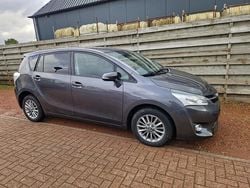 Grijs Gebruikt 2017 Toyota Verso Skyview Edition MPV | € 10.950 (Super prijs)
