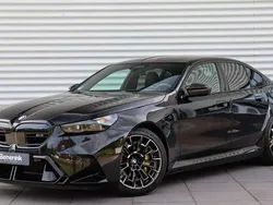 Zwart, metallic lak Gebruikt 2025 BMW M5 Comfort Edition Sedan | € 164.950