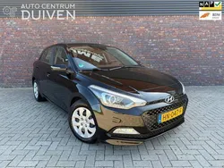 Zwart Gebruikt 2015 Hyundai i20 Hatchback | € 6.950 (Eerlijke prijs)