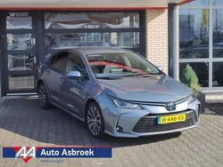 Grijs Gebruikt 2020 Toyota Corolla Business Edition Sedan | € 17.950 (Eerlijke prijs)