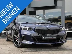 Blauw Gebruikt 2024 BMW 530e M Sport Stationwagen | € 79.950