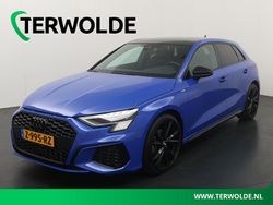 Blauw Gebruikt 2024 Audi A3 Sportback Premium Hatchback | € 39.945 (Duur)