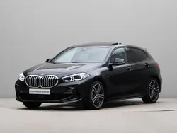 Zwart Gebruikt 2024 BMW 118 Executive Hatchback | € 34.950 (Super prijs)