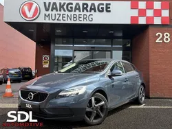 Blauw Gebruikt 2019 Volvo V40 Kinetic Stationwagen | € 16.445 (Iets duurder)