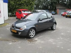 Grijs Gebruikt 2008 Ford SportKa Hatchback | € 2.245