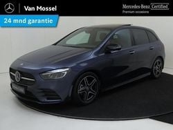 Blauw Gebruikt 2024 Mercedes B180 AMG line MPV | € 41.945 (Eerlijke prijs)