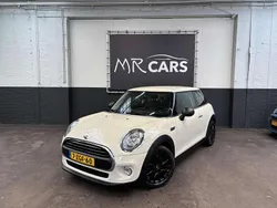Wit Gebruikt 2015 Mini ONE Business Hatchback | € 8.950 (Eerlijke prijs)