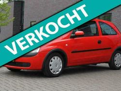 Rood Gebruikt 2001 Opel Corsa Comfort Hatchback | € 1.795 (Eerlijke prijs)