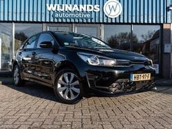 Zwart Gebruikt 2020 Kia Rio Hatchback | € 10.995 (Goede deal)
