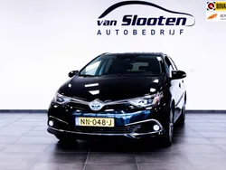 Zwart Gebruikt 2016 Toyota Auris Hybrid Business Edition Hatchback | € 14.950 (Eerlijke prijs)
