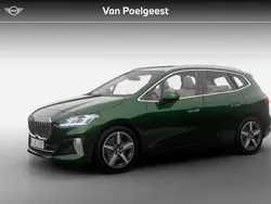 Groen, metallic lak Nieuw 2025 BMW 218 Active Tourer Luxury Line MPV | € 57.565