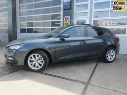 Grijs Gebruikt 2021 Seat Leon Business Hatchback | € 16.990 (Eerlijke prijs)