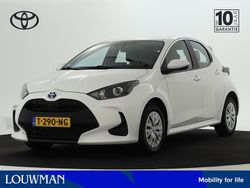 Wit Gebruikt 2022 Toyota Yaris Hybrid Active Hatchback | € 20.900 (Eerlijke prijs)