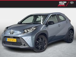 Grijs Gebruikt 2025 Toyota Aygo Play Hatchback | € 19.450 (Iets duurder)