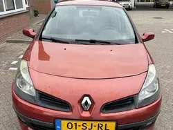 Rood Gebruikt 2006 Renault Clio II Hatchback | € 1.200 (Duur)