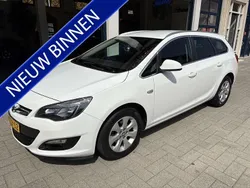 Wit Gebruikt 2014 Opel Astra Business Stationwagen | € 7.399 (Eerlijke prijs)