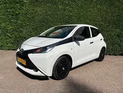 Wit Gebruikt 2017 Toyota Aygo Hatchback | € 6.950 (Goede deal)