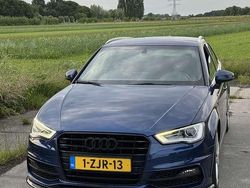 Blauw Gebruikt 2014 Audi A3 S-Line Hatchback | € 13.299 (Eerlijke prijs)