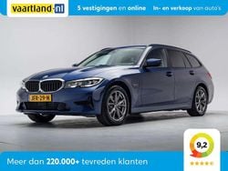 Blauw Gebruikt 2021 BMW 320e Executive Stationwagen | € 22.909 (Goede deal)