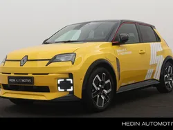 Geel Gebruikt 2024 Renault R5 Iconic Hatchback | € 32.500 (Eerlijke prijs)