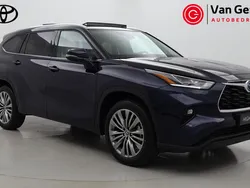 Blauw Gebruikt 2024 Toyota Highlander Executive SUV | € 84.941