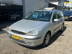 Grijs Gebruikt 2004 Ford Focus Futura Stationwagen | € 295 (Super prijs)
