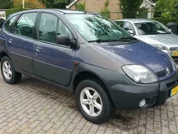 Paars Gebruikt 2000 Renault Scénic MPV | € 2.650