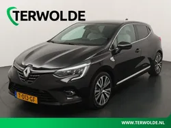 Zwart Gebruikt 2021 Renault Clio V Initiale Paris Hatchback | € 20.795 (Iets duurder)