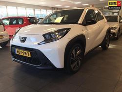 Wit Gebruikt 2024 Toyota Aygo X Play SUV | € 16.850
