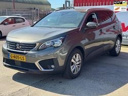 Grijs Gebruikt 2019 Peugeot 5008 SUV | € 15.999 (Eerlijke prijs)