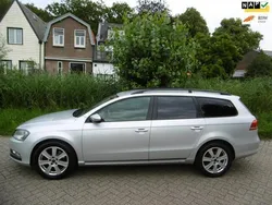 Grijs Gebruikt 2011 VW Passat Highline Stationwagen | € 5.995 (Eerlijke prijs)
