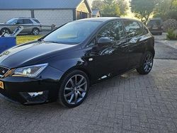 Zwart, metallic lak Gebruikt 2014 Seat Ibiza SC FR Hatchback | € 6.449 (Eerlijke prijs)