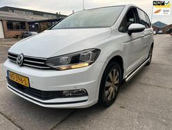 Wit Gebruikt 2016 VW Touran MPV | € 7.999 (Duur)