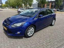 Blauw Gebruikt 2014 Ford Focus Hatchback | € 7.495 (Eerlijke prijs)