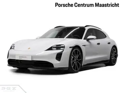 Wit Gebruikt 2024 Porsche Taycan Sport Turismo Sedan | € 89.750 (Duur)