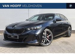 Zwart Nieuw 2025 BMW 530e Comfort Edition Sedan | € 91.946 (Duur)