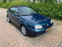 Blauw Gebruikt 2001 VW Golf Cabriolet Highline Cabriolet | € 8.990