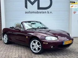 Rood, metallic lak Gebruikt 2000 Mazda MX5 Cabriolet | € 3.999 (Eerlijke prijs)