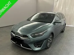 Grijs, metallic lak Gebruikt 2022 Kia Ceed Sportswagon Stationwagen | € 26.500 (Iets duurder)