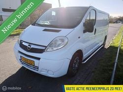 Wit Gebruikt 2011 Opel Vivaro Van | € 2.200 (Super prijs)