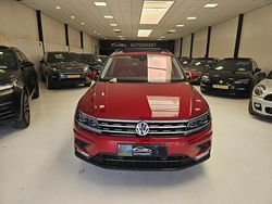 Rood Gebruikt 2019 VW Tiguan Highline SUV | € 26.950 (Eerlijke prijs)