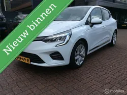 Wit Gebruikt 2020 Renault Clio V Zen Hatchback | € 11.750 (Goede deal)