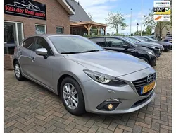Grijs Gebruikt 2015 Mazda 3 Hatchback | € 11.950 (Eerlijke prijs)