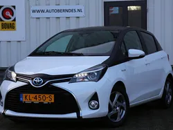 Wit Gebruikt 2016 Toyota Yaris Hybrid Trend Hatchback | € 14.900 (Eerlijke prijs)