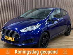 Blauw Gebruikt 2015 Ford Fiesta Style Hatchback | € 5.445 (Eerlijke prijs)