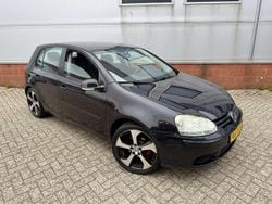 Zwart Gebruikt 2005 VW Golf IV Hatchback | € 1.999 (Iets duurder)