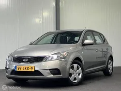 Grijs, metallic lak Gebruikt 2010 Kia Ceed Hatchback | € 6.945 (Goede deal)