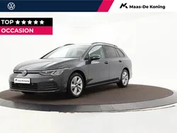 Grijs Gebruikt 2023 VW Golf VIII Life Stationwagen | € 25.440 (Eerlijke prijs)