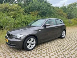 Grijs Gebruikt 2009 BMW 116 Hatchback | € 3.900